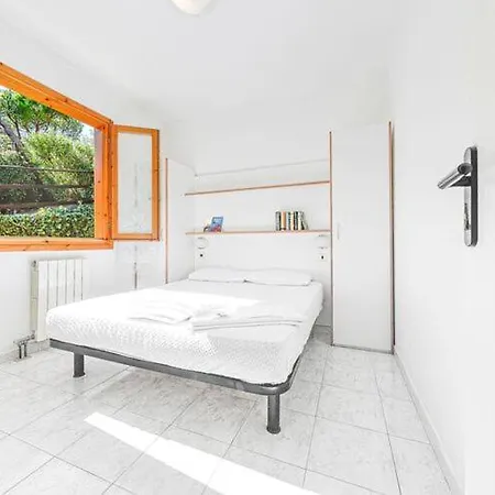 Casa de Férias Tourist Villaggio Colombo, Marina dʼAndora