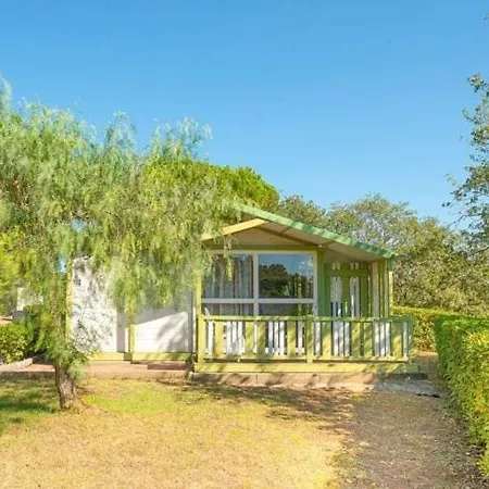 Casa de Férias Tourist Villaggio Colombo, Marina dʼAndora